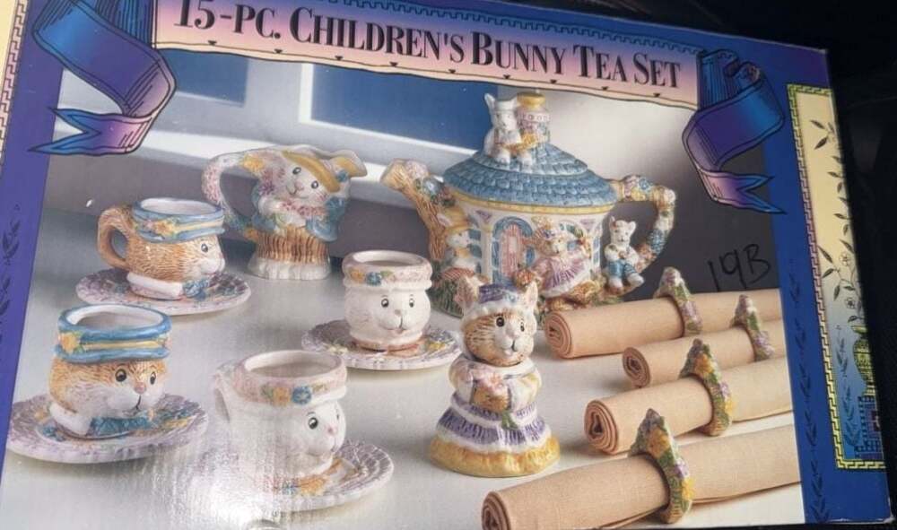 Vintage15-Piece Children's Bunny Tea Set Ceramic Hand-Painted Mercuries